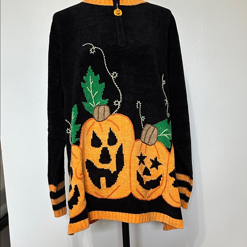 Quacker Factory Black and Orange Pumpkin Sweater